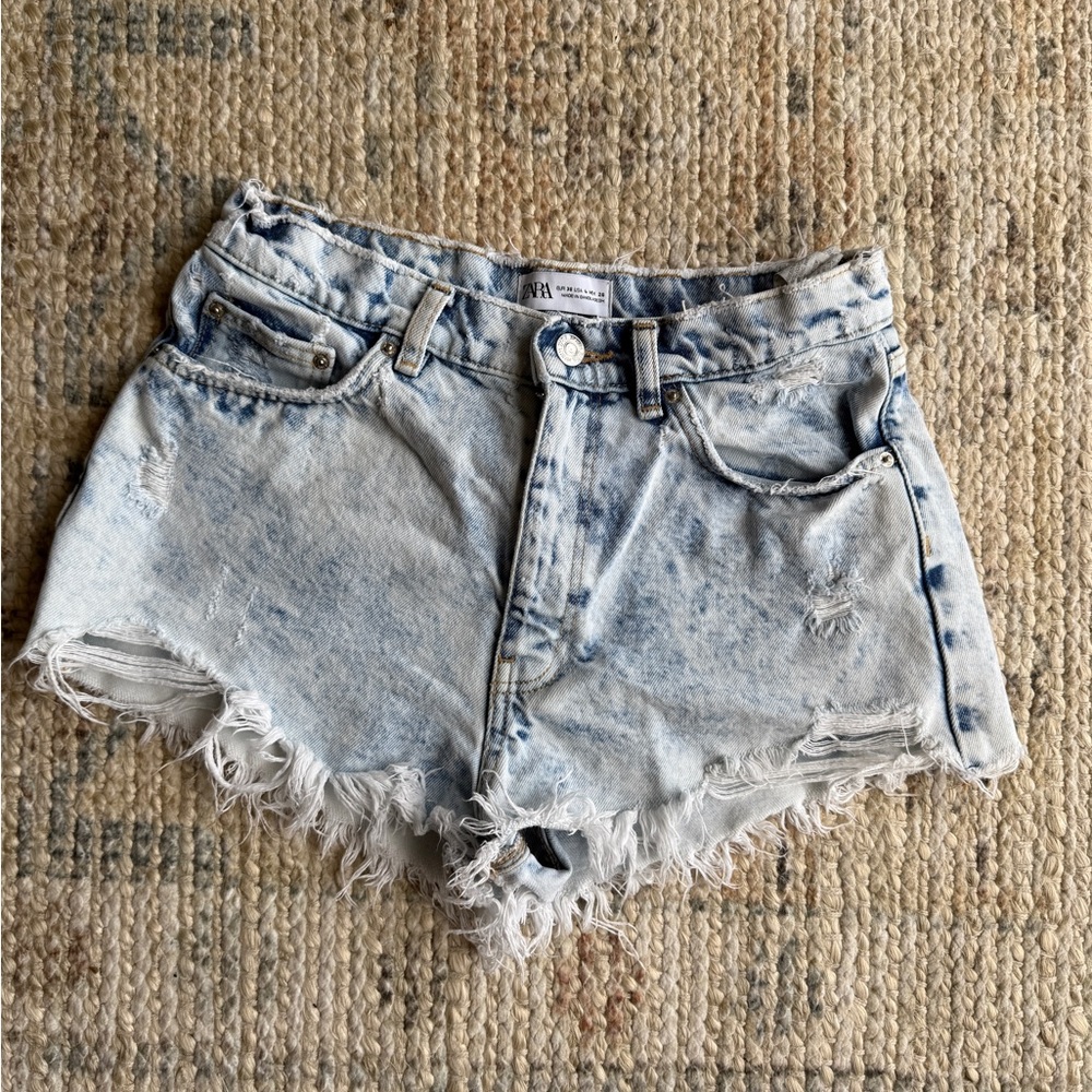 Zara Distressed Denim Women Shorts